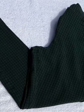 LOFT Dark Green Plaid Cropped Pants. Size 12.